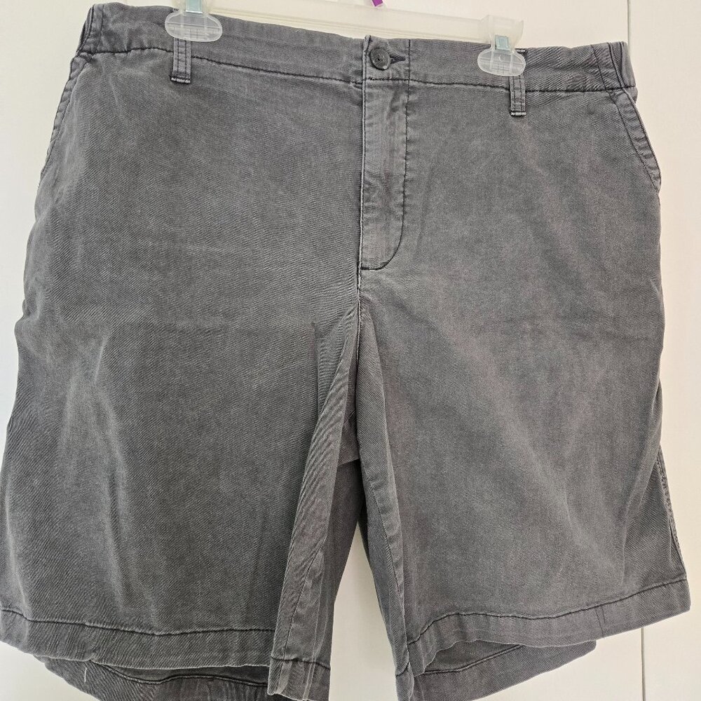Old Navy Grey Bermuda Shorts size XL